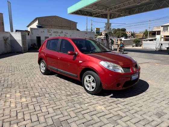 RENAULT SANDERO 1.6 PRIVILÉGE 16V FLEX 4P MANUAL RENAULT SANDERO 1.6 PRIVILÉGE 16V FLEX 4P MANUAL